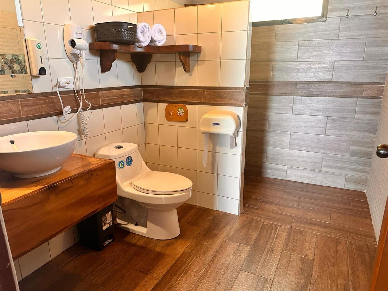 Hotel Tropico Monteverde Ngoại thất bức ảnh